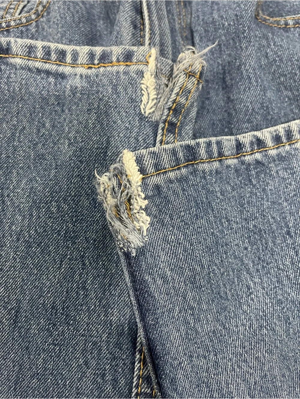 Classic Levi Men's Blue Jeans W30 L32
